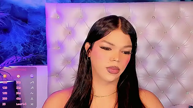 Snapshot of Valeria_Swett_ chatting on May 31, 2026, 8:43 pm Valeria Swett online show from May 31, 2026, 8:43 pm