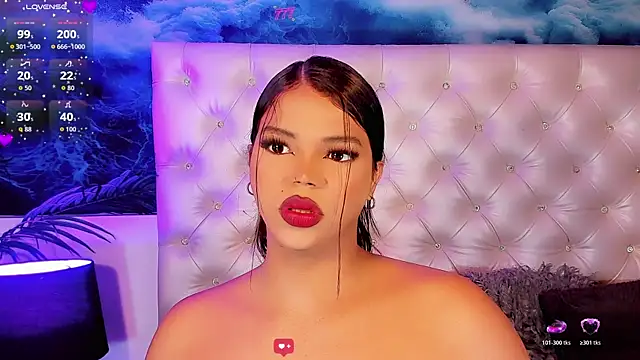 Valeria Swett  online show from July 20, 2026, 8:00 pm