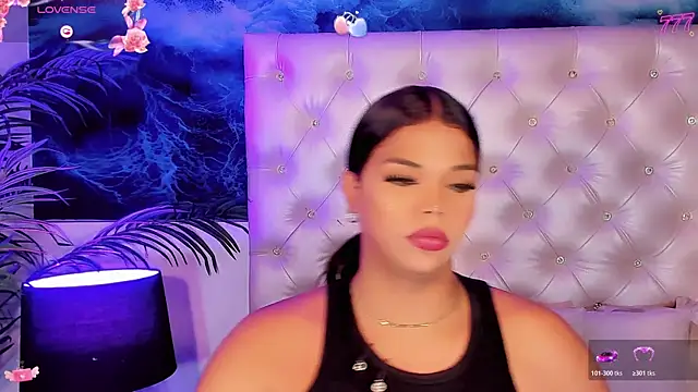 Valeria Swett  online show from July 26, 2026, 8:16 pm