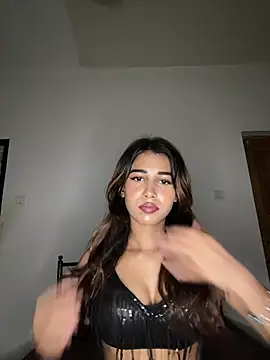 STRIP GLOW online show from August 6, 2026, 10:44 pm