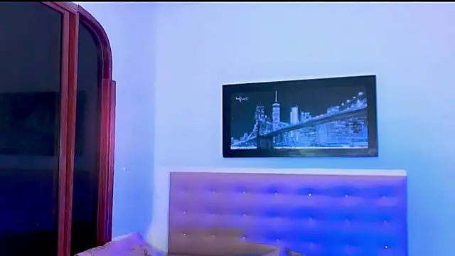 Snapshot of aura-monet chatting on December 14, 2025, 5:02 am aura-monet online show from December 14, 2025, 5:02 am