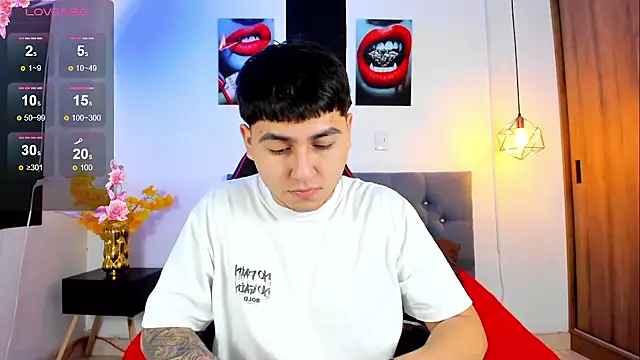 Nicolas James Sc online show from October 9, 2025, 1:42 pm