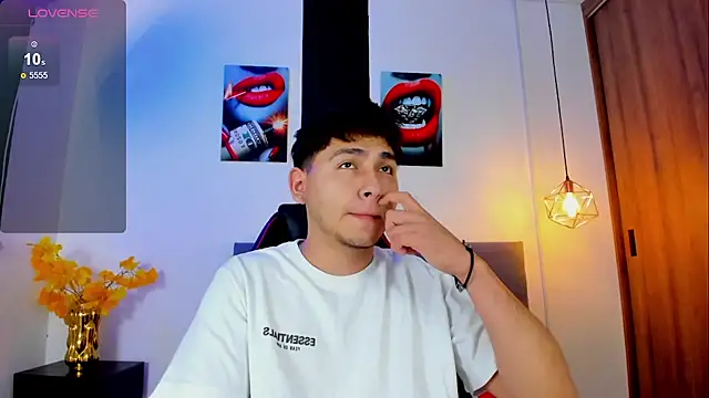 Nicolas James Sc online show from October 18, 2025, 12:50 pm