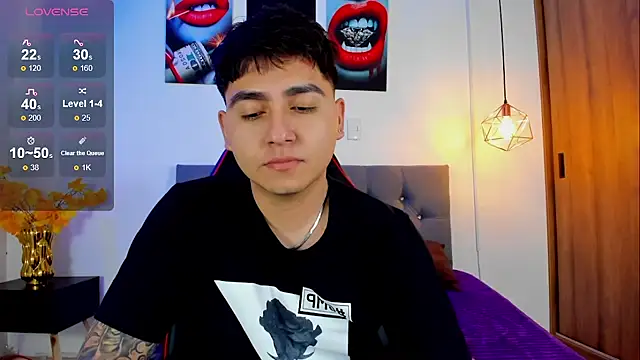 Nicolas James Sc online show from October 21, 2025, 1:34 pm