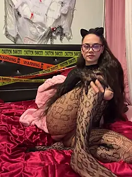 xxx PocahontaSS online show from November 14, 2025, 7:56 pm