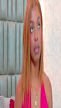 Snapshot of JanneCooper chatting on November 26, 2025, 10:33 pm JanneCooper online show from November 26, 2025, 10:33 pm