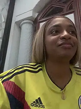 Snapshot of JanneCooper chatting on June 17, 2026, 6:53 pm JanneCooper online show from June 17, 2026, 6:53 pm
