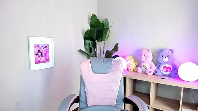 Mystic blue online show from January 19, 2026, 12:42 pm