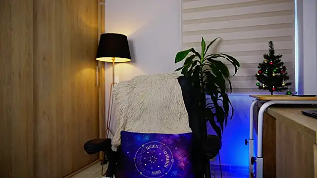 Erick Thompsonx online show from December 4, 2025, 7:00 pm