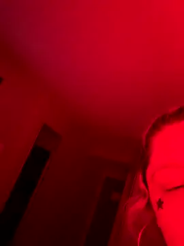 Snapshot of bbwbubbles77 chatting on December 16, 2025, 5:01 am bbwbubbles77 online show from December 16, 2025, 5:01 am