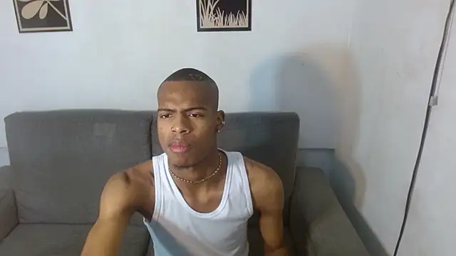 Snapshot of criss_zuri chatting on September 30, 2025, 11:15 am criss zuri online show from September 30, 2025, 11:15 am