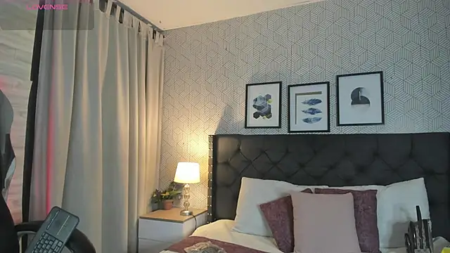 Snapshot of sophie__blare chatting on July 3, 2026, 7:09 pm sophie blare online show from July 3, 2026, 7:09 pm