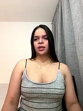 Snapshot of helen_palmer chatting on January 15, 2026, 12:37 am helen palmer online show from January 15, 2026, 12:37 am
