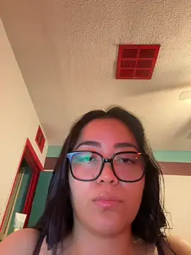 MyHoneyFrida online show from July 21, 2026, 4:04 am