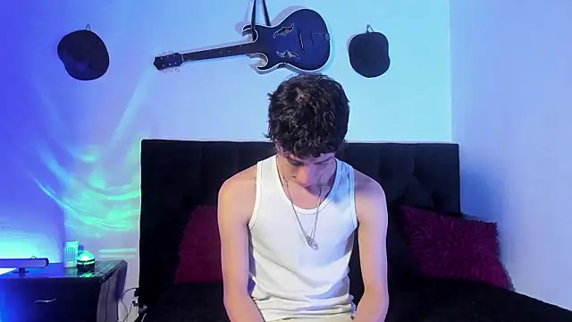 mhatias  online show from February 10, 2026, 4:05 am