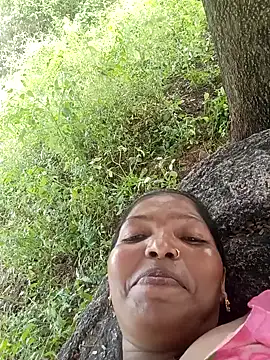 Snapshot of Jivika_Jaiswal chatting on September 30, 2025, 6:40 am Jivika Jaiswal online show from September 30, 2025, 6:40 am