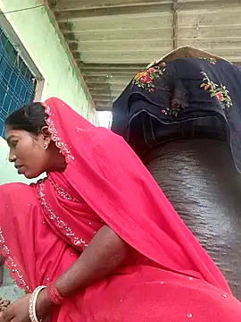 Snapshot of Jivika_Jaiswal chatting on October 17, 2025, 2:04 am Jivika Jaiswal online show from October 17, 2025, 2:04 am