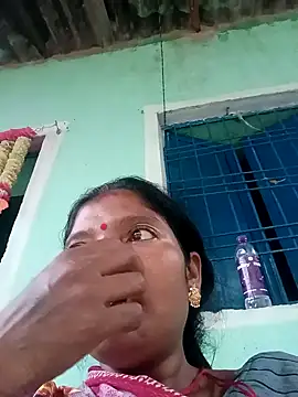 Snapshot of Jivika_Jaiswal chatting on October 27, 2025, 1:20 am Jivika Jaiswal online show from October 27, 2025, 1:20 am