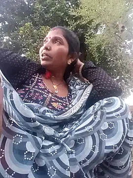 Snapshot of Jivika_Jaiswal chatting on November 11, 2025, 11:54 am Jivika Jaiswal online show from November 11, 2025, 11:54 am