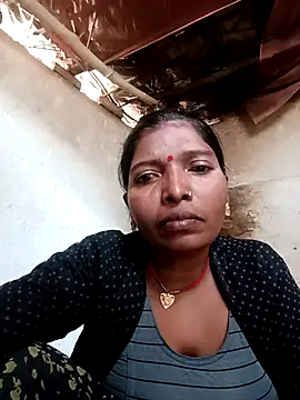 Snapshot of Jivika_Jaiswal chatting on November 17, 2025, 7:47 am Jivika Jaiswal online show from November 17, 2025, 7:47 am