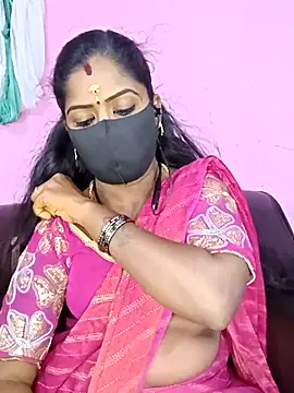 Snapshot of tamilammukuttyy chatting on September 12, 2025, 5:29 am tamilammukuttyy online show from September 12, 2025, 5:29 am