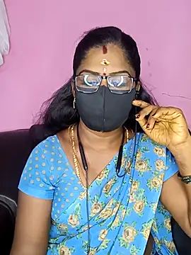 Snapshot of tamilammukuttyy chatting on September 15, 2025, 4:01 am tamilammukuttyy online show from September 15, 2025, 4:01 am