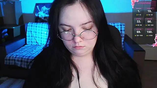 EmillyBones online show from March 11, 2026, 5:08 pm