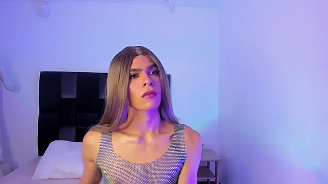 Snapshot of BellaJhons_ chatting on September 9, 2025, 2:22 am BellaJhons online show from September 9, 2025, 2:22 am