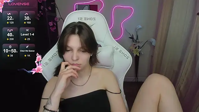 AudreyyKim online show from April 25, 2026, 1:41 pm