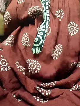 Snapshot of desi_boudi87 chatting on October 5, 2025, 6:06 pm desi boudi87 online show from October 5, 2025, 6:06 pm