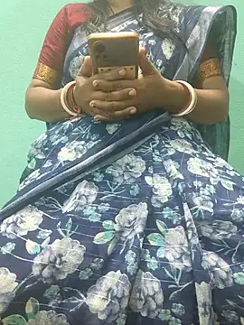 Snapshot of desi_boudi87 chatting on October 6, 2025, 12:46 pm desi boudi87 online show from October 6, 2025, 12:46 pm