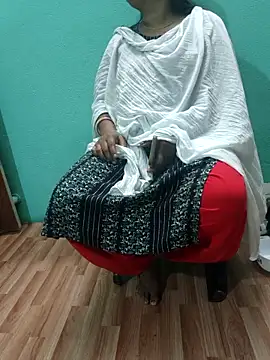 Snapshot of desi_boudi87 chatting on October 31, 2025, 11:33 am desi boudi87 online show from October 31, 2025, 11:33 am