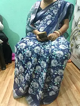 Snapshot of desi_boudi87 chatting on November 3, 2025, 11:55 am desi boudi87 online show from November 3, 2025, 11:55 am