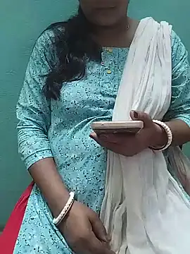 Snapshot of desi_boudi87 chatting on June 16, 2026, 3:31 am desi boudi87 online show from June 16, 2026, 3:31 am