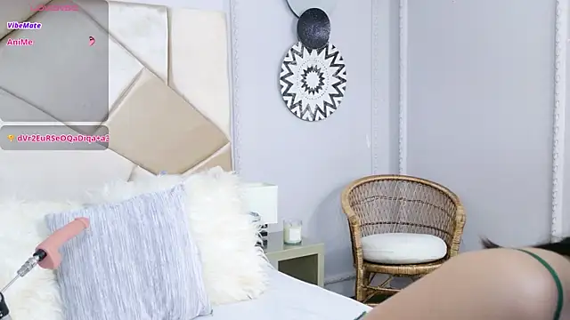 Catalina-Malave online show from September 23, 2025, 2:25 am