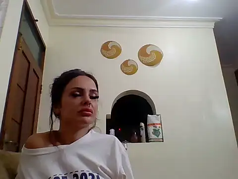 Snapshot of Hotsharwty chatting on January 14, 2026, 6:24 pm Hotsharwty online show from January 14, 2026, 6:24 pm