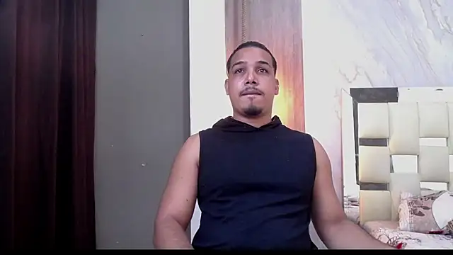 Snapshot of taylor_collins_ chatting on October 7, 2025, 5:32 pm taylor collins online show from October 7, 2025, 5:32 pm