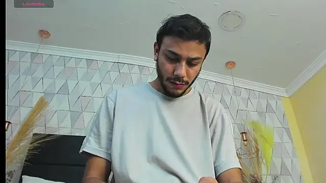 Boss Domiinator online show from February 7, 2026, 12:53 pm