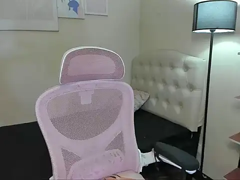 Seductive Margaux online show from October 15, 2025, 6:46 am