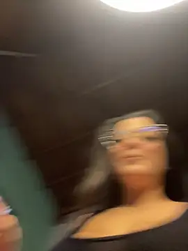 alilith online show from November 14, 2025, 9:13 pm