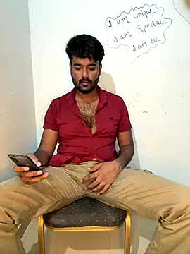 Snapshot of MeekBatgirl chatting on September 24, 2025, 4:32 pm MeekBatgirl online show from September 24, 2025, 4:32 pm