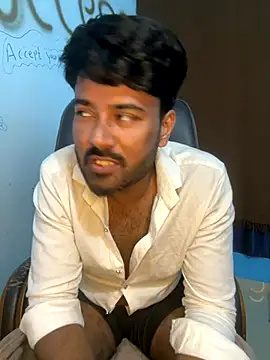 Snapshot of MeekBatgirl chatting on November 9, 2025, 7:34 pm MeekBatgirl online show from November 9, 2025, 7:34 pm