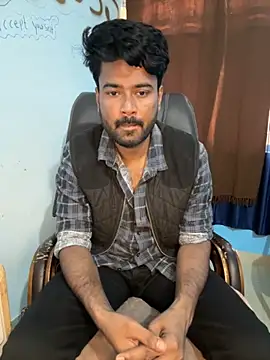 Snapshot of MeekBatgirl chatting on November 21, 2025, 6:56 am MeekBatgirl online show from November 21, 2025, 6:56 am