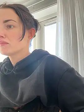 Snapshot of Remirosee chatting on November 26, 2025, 10:16 am Remirosee online show from November 26, 2025, 10:16 am