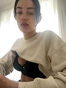 Snapshot of Remirosee chatting on November 27, 2025, 10:50 am Remirosee online show from November 27, 2025, 10:50 am