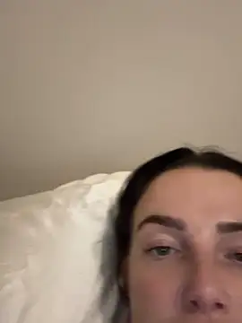 Snapshot of Remirosee chatting on November 27, 2025, 11:07 pm Remirosee online show from November 27, 2025, 11:07 pm