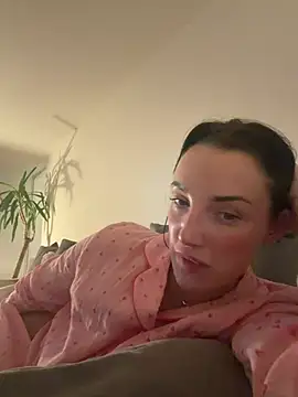 Snapshot of Remirosee chatting on February 15, 2026, 9:00 pm Remirosee online show from February 15, 2026, 9:00 pm