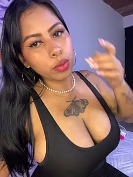 Michluxe 69 online show from October 20, 2025, 11:49 pm