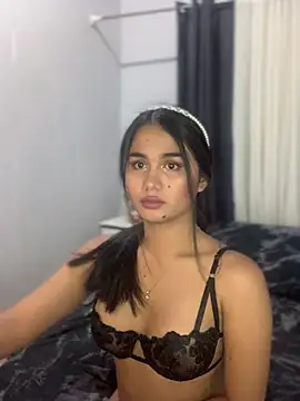 Snapshot of AngelHille chatting on March 13, 2026, 2:51 am AngelHille online show from March 13, 2026, 2:51 am