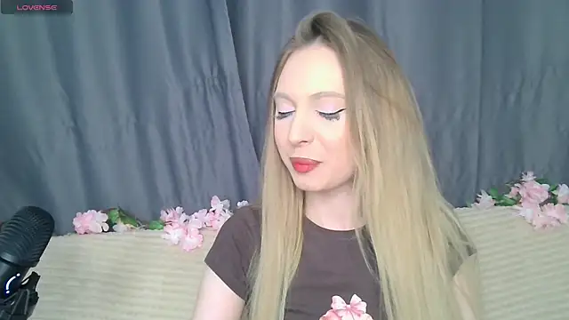 Snapshot of BabbbyFoxxx chatting on November 29, 2025, 2:58 am BabbbyFoxxx online show from November 29, 2025, 2:58 am